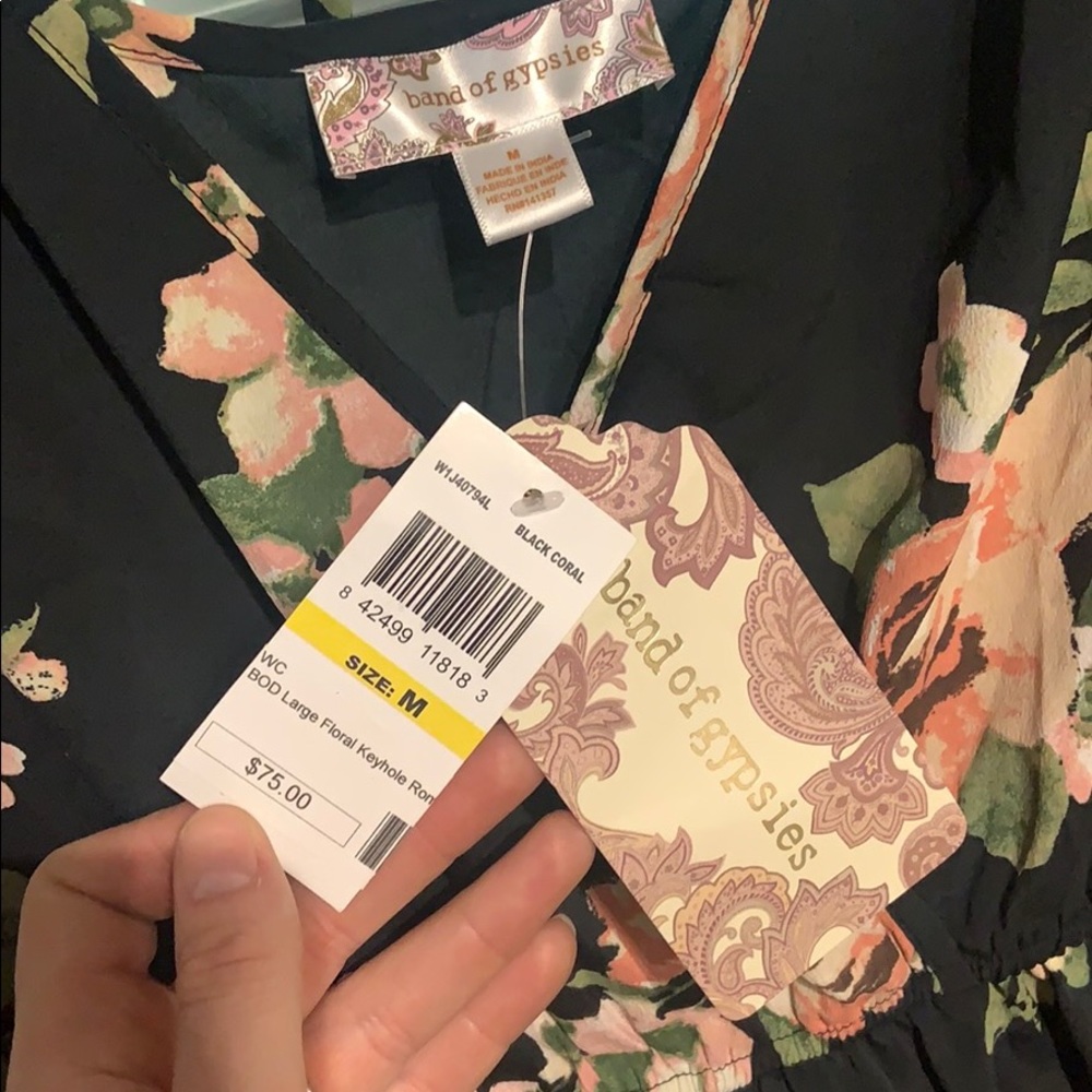 Band of Gypsies New w/ Tags Floral Romper - Picture 4 of 7